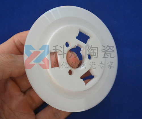 陶瓷刀具的優(yōu)缺點有哪些，我們應(yīng)注意什么？（